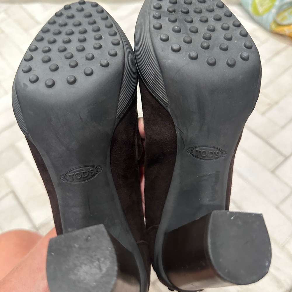 Platform Pumps - image 3